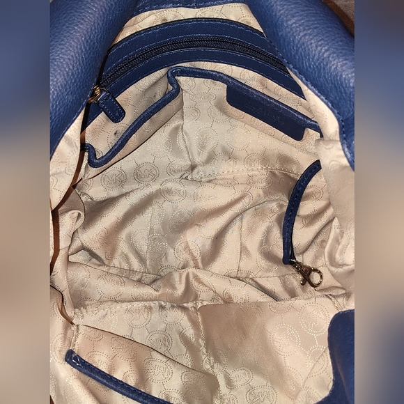 Michael Kors Layton Navy  Blue Pebble Leather Hobo Bag - Picture 4 of 15